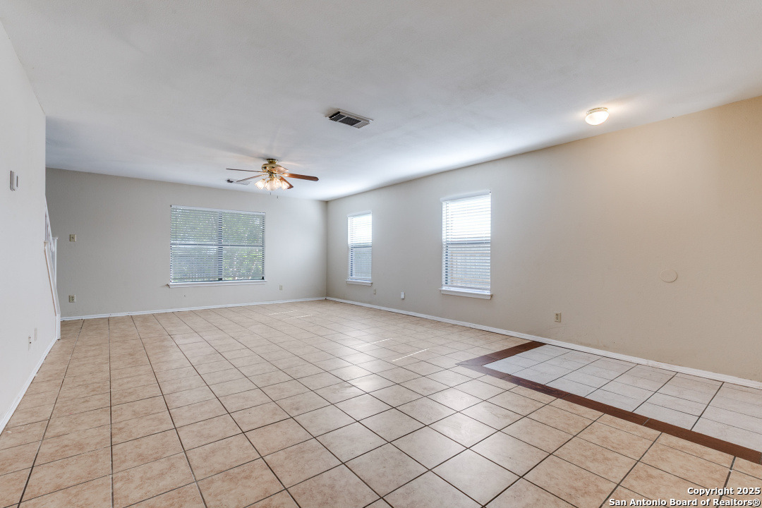 1210 Crossing Oaks San Antonio TX 78253