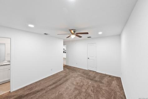 5927 Mohave Valley San Antonio TX 78242