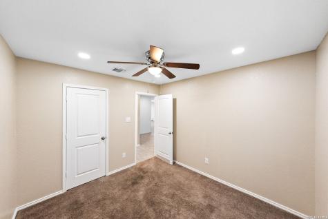 5927 Mohave Valley San Antonio TX 78242