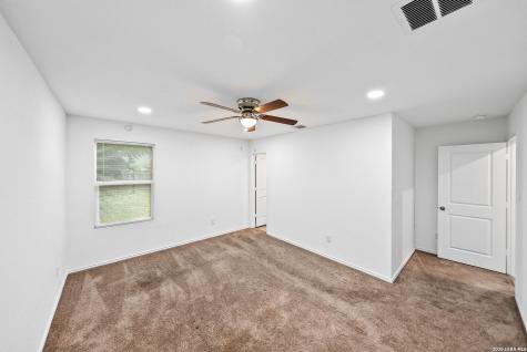 5927 Mohave Valley San Antonio TX 78242