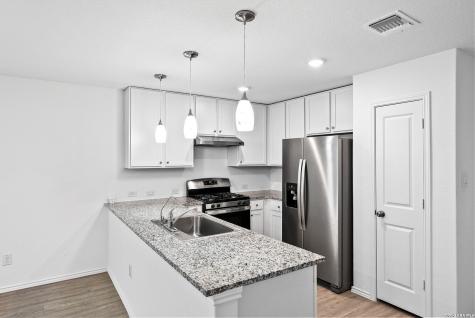 5927 Mohave Valley San Antonio TX 78242
