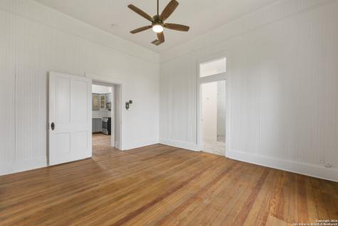 303 James Street Boerne TX 78006