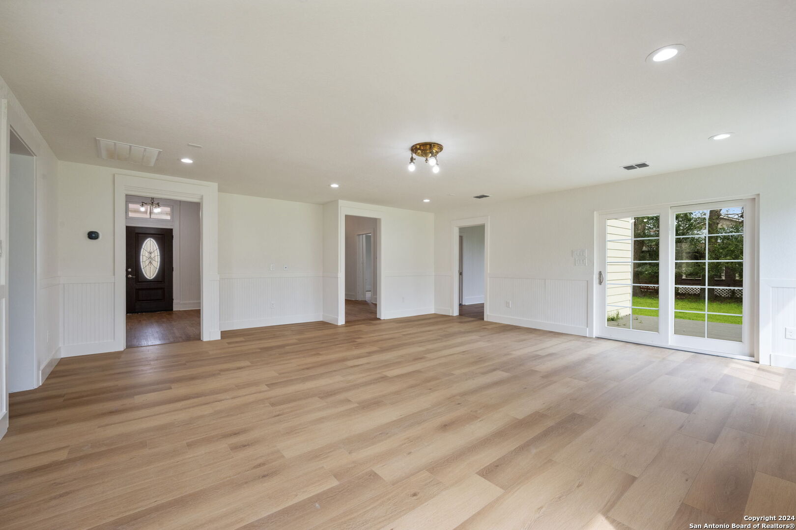 303 James Street Boerne TX 78006
