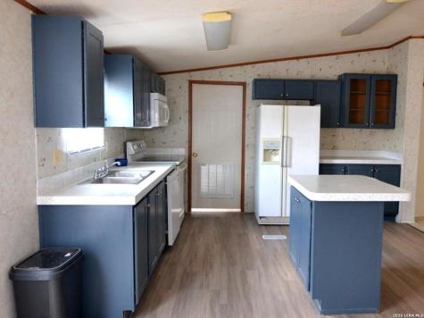 145 County Road 3821 San Antonio TX 78253