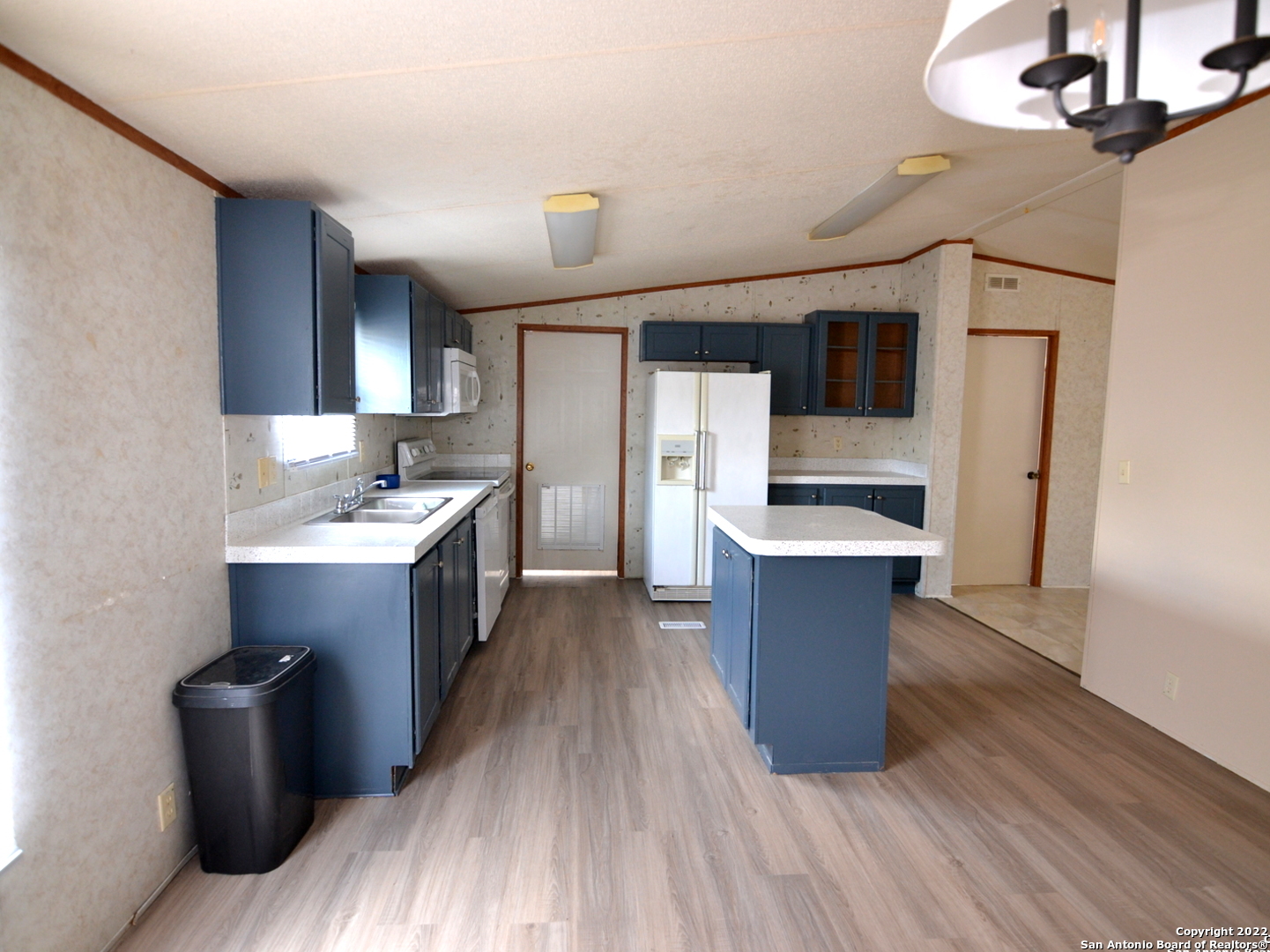 145 County Road 3821 San Antonio TX 78253