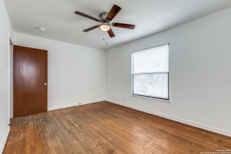 142 Helena Street San Antonio TX 78204