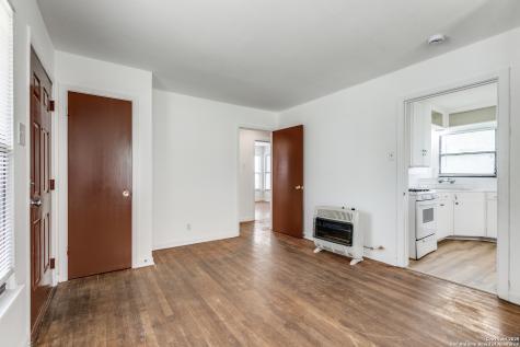142 Helena Street San Antonio TX 78204