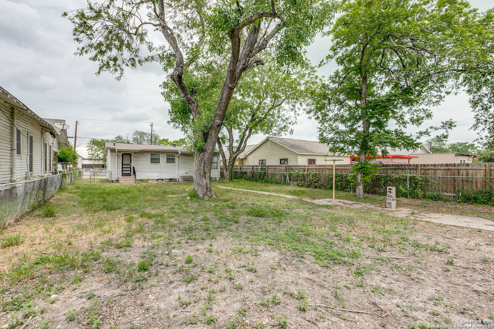 142 Helena Street San Antonio TX 78204