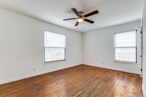142 Helena Street San Antonio TX 78204