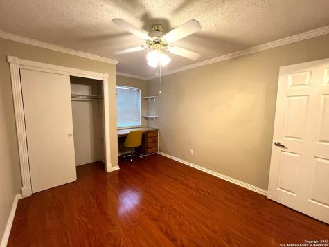 8423 Timber Bridge Street San Antonio TX 78250