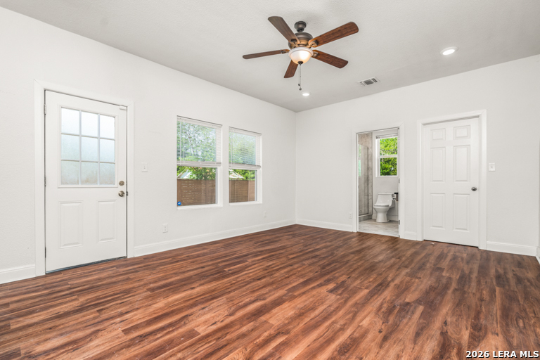 115 Saint Charles San Antonio TX 78202