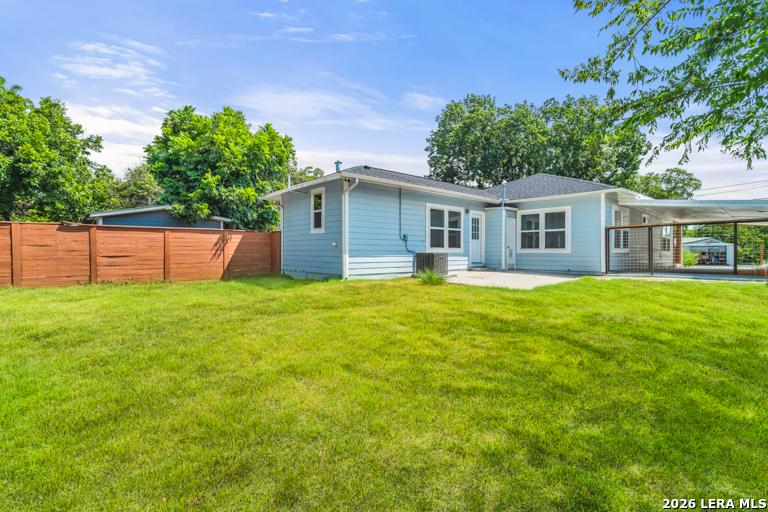 115 Saint Charles San Antonio TX 78202