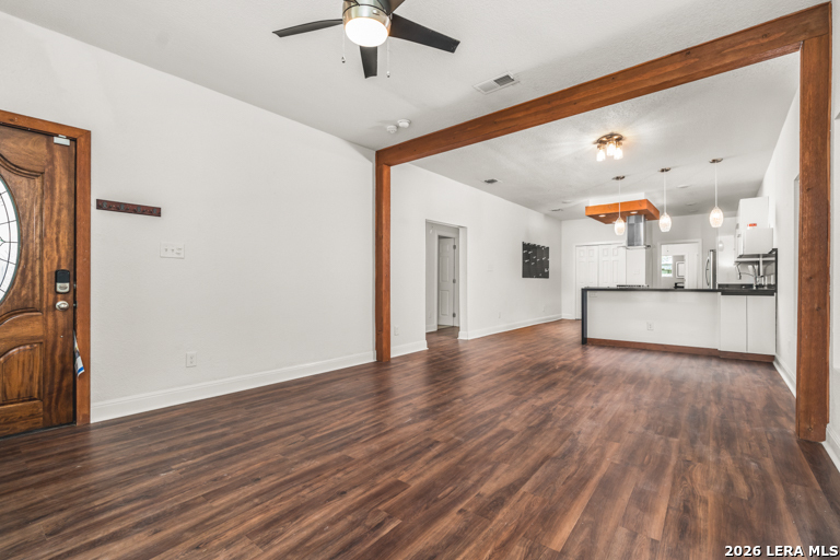 115 Saint Charles San Antonio TX 78202