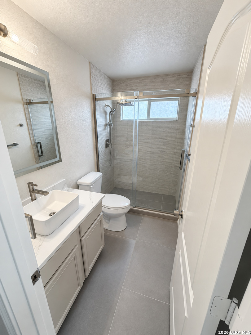 1355 Pinnacle Falls San Antonio TX 78260