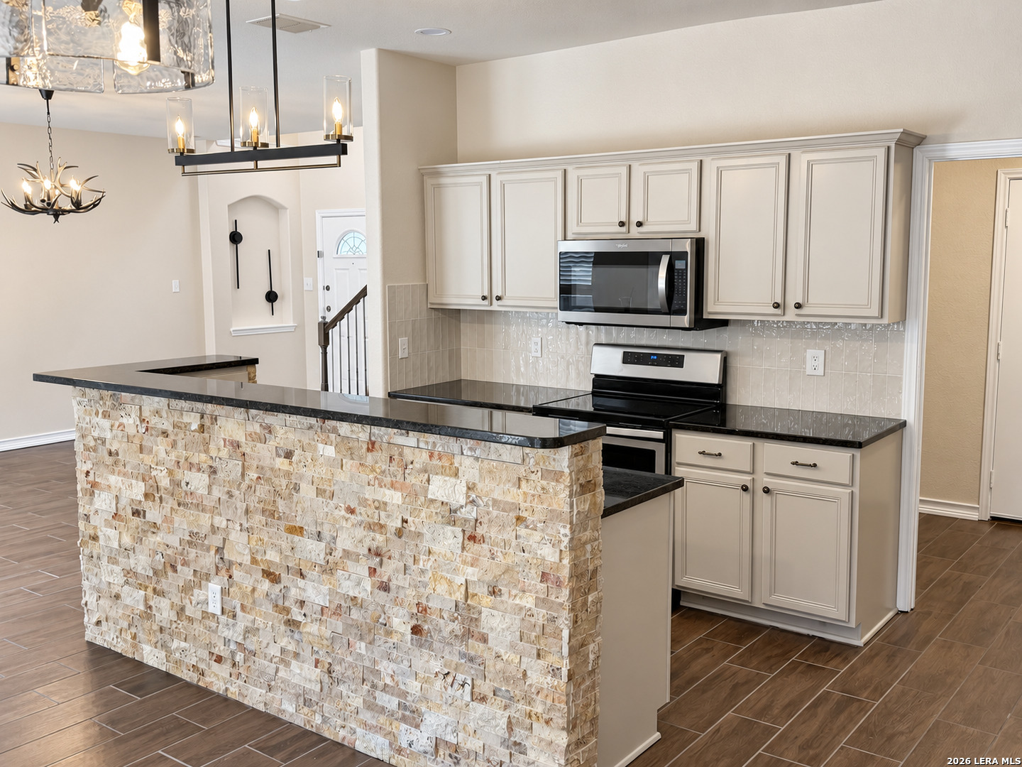 1355 Pinnacle Falls San Antonio TX 78260