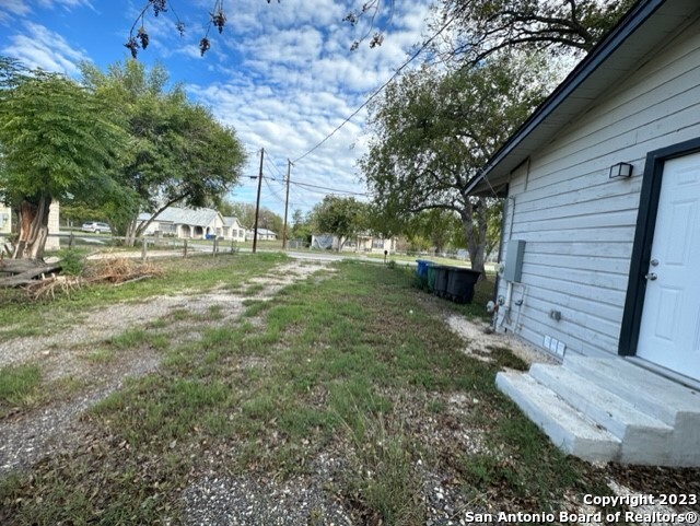 546 W Petaluma Boulevard San Antonio TX 78221