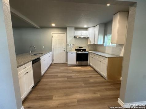 546 W Petaluma Boulevard San Antonio TX 78221