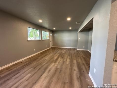 546 W Petaluma Boulevard San Antonio TX 78221