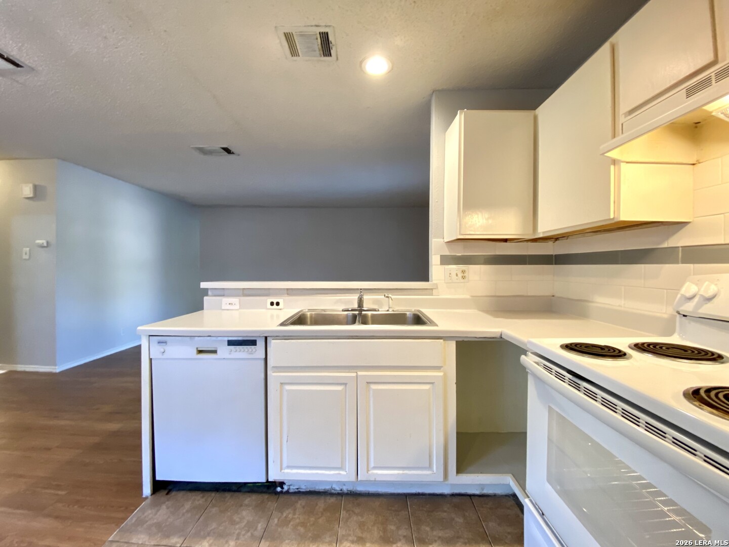 5225 Meadow Field San Antonio TX 78250
