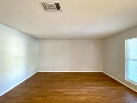 5225 Meadow Field San Antonio TX 78250