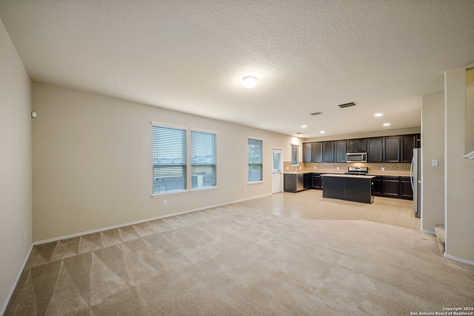2415 Camberly View Converse TX 78109