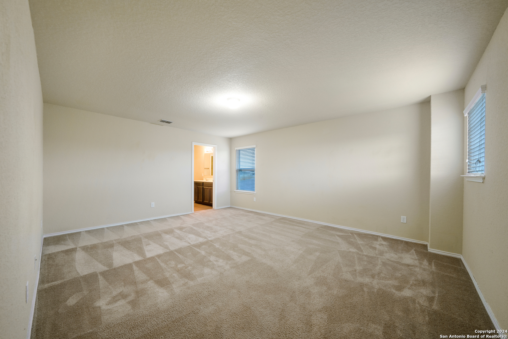 2415 Camberly View Converse TX 78109