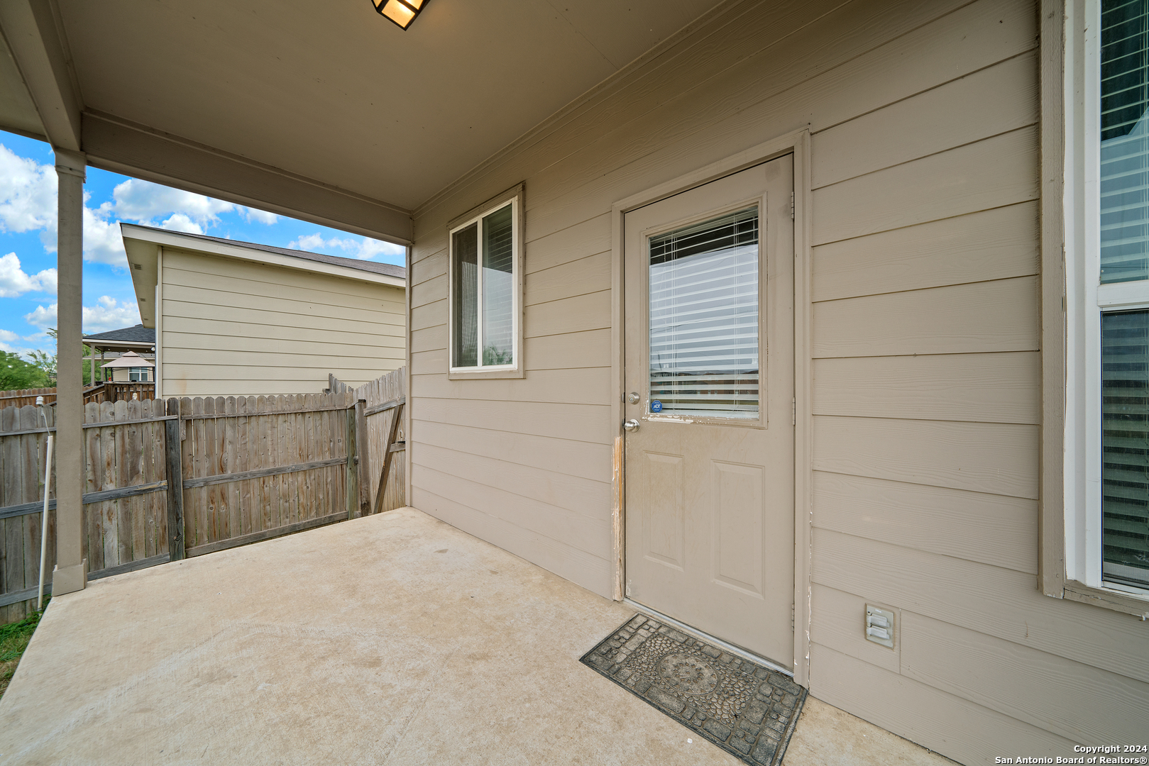 2415 Camberly View Converse TX 78109