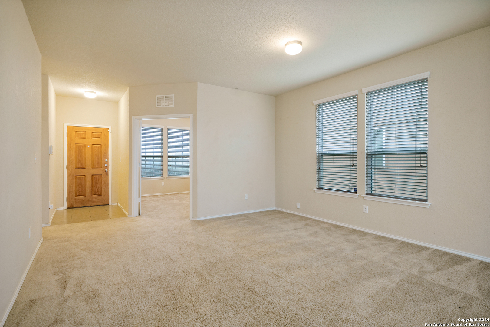 2415 Camberly View Converse TX 78109