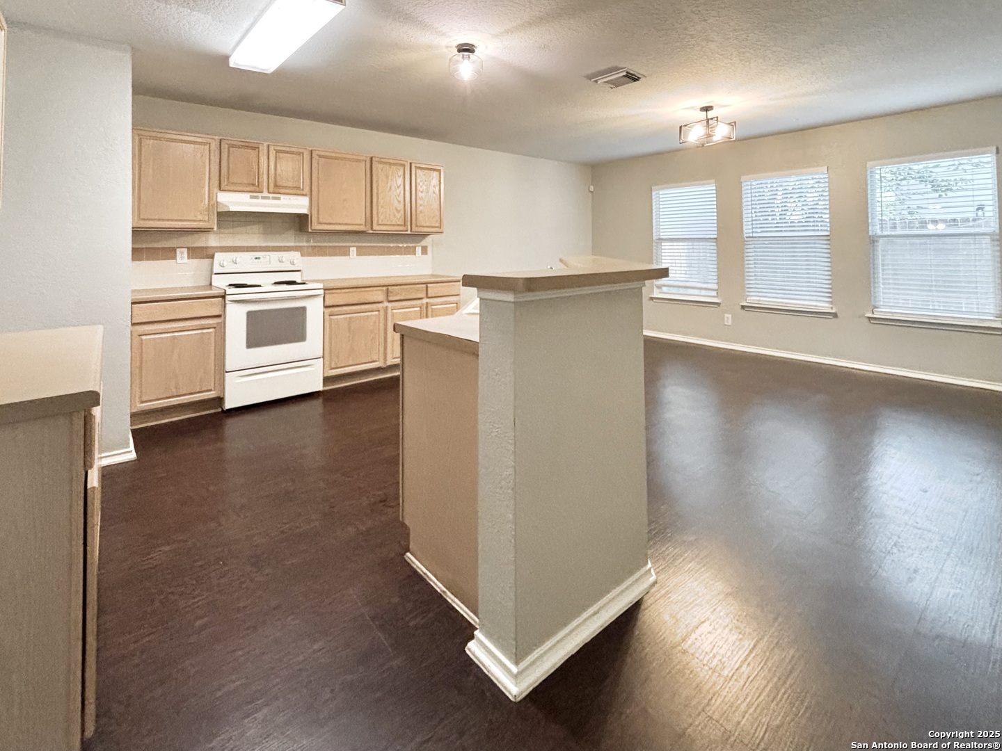 10 Bedford Bay San Antonio TX 78239