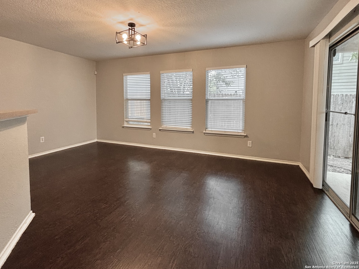 10 Bedford Bay San Antonio TX 78239