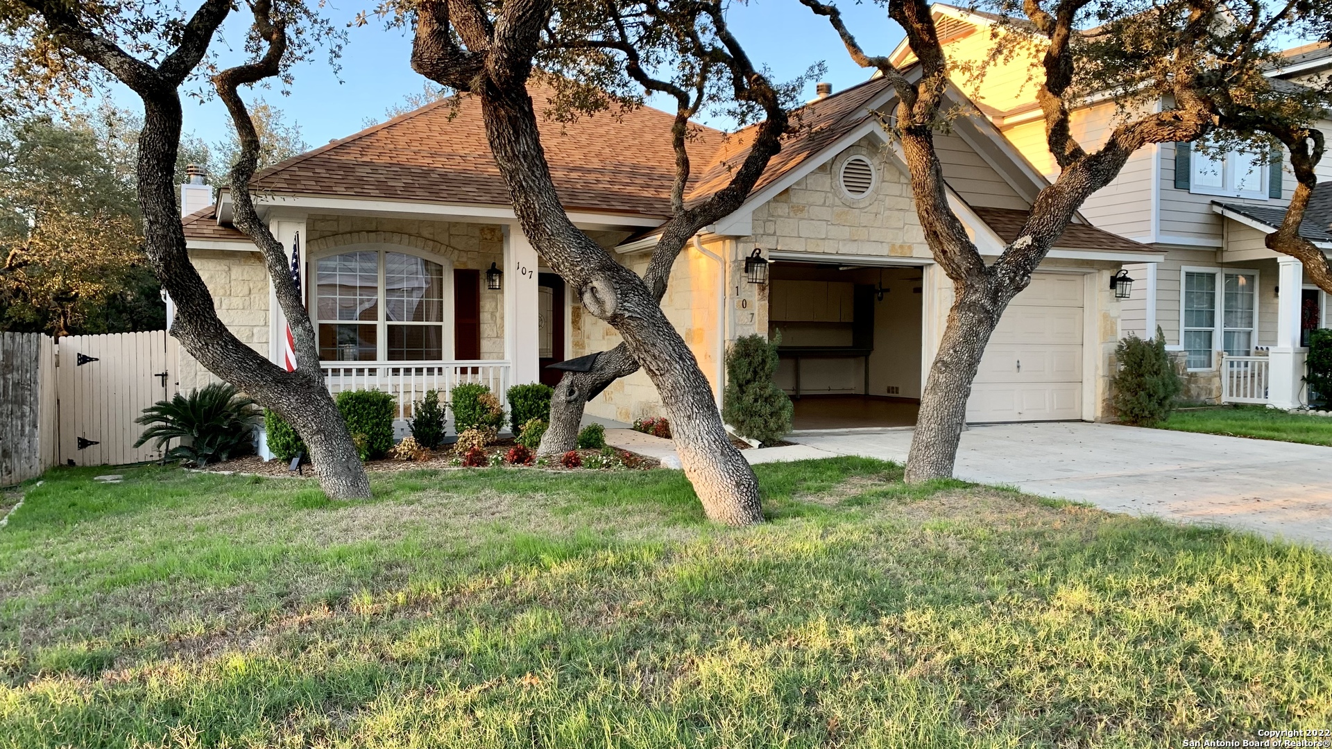 107 Eagle Vail San Antonio TX 78258