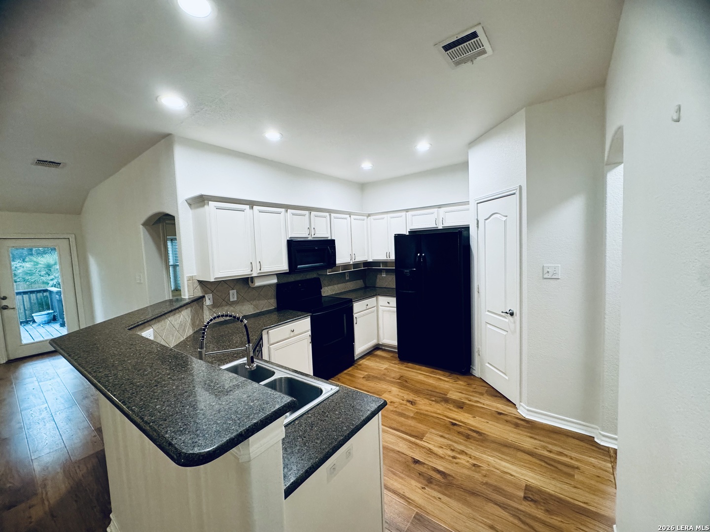 107 Eagle Vail San Antonio TX 78258