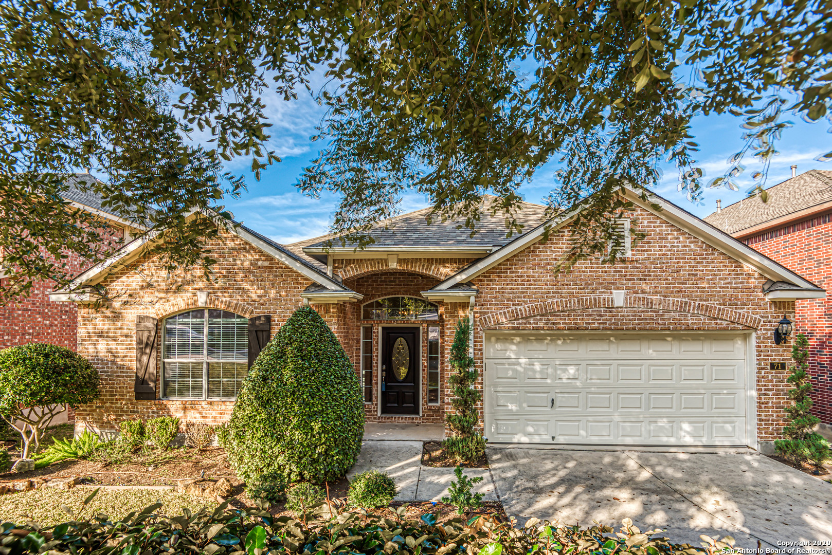 71 Blue Thorn Trail San Antonio TX 78256