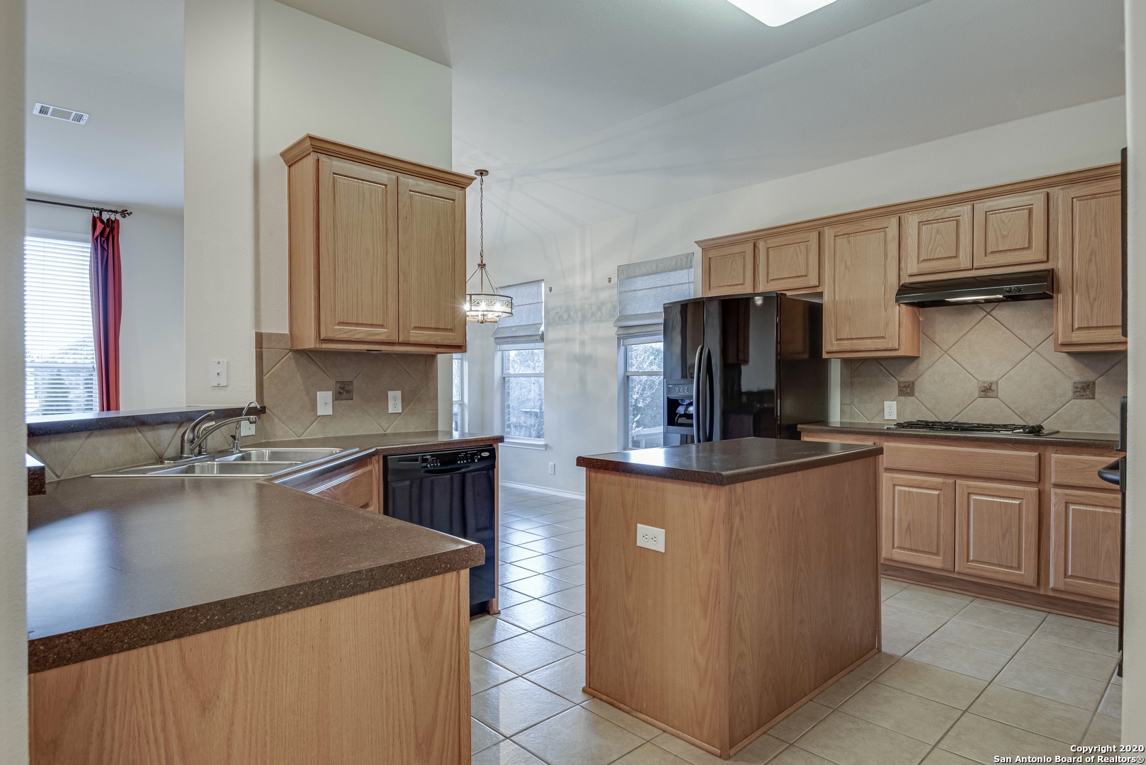 71 Blue Thorn Trail San Antonio TX 78256