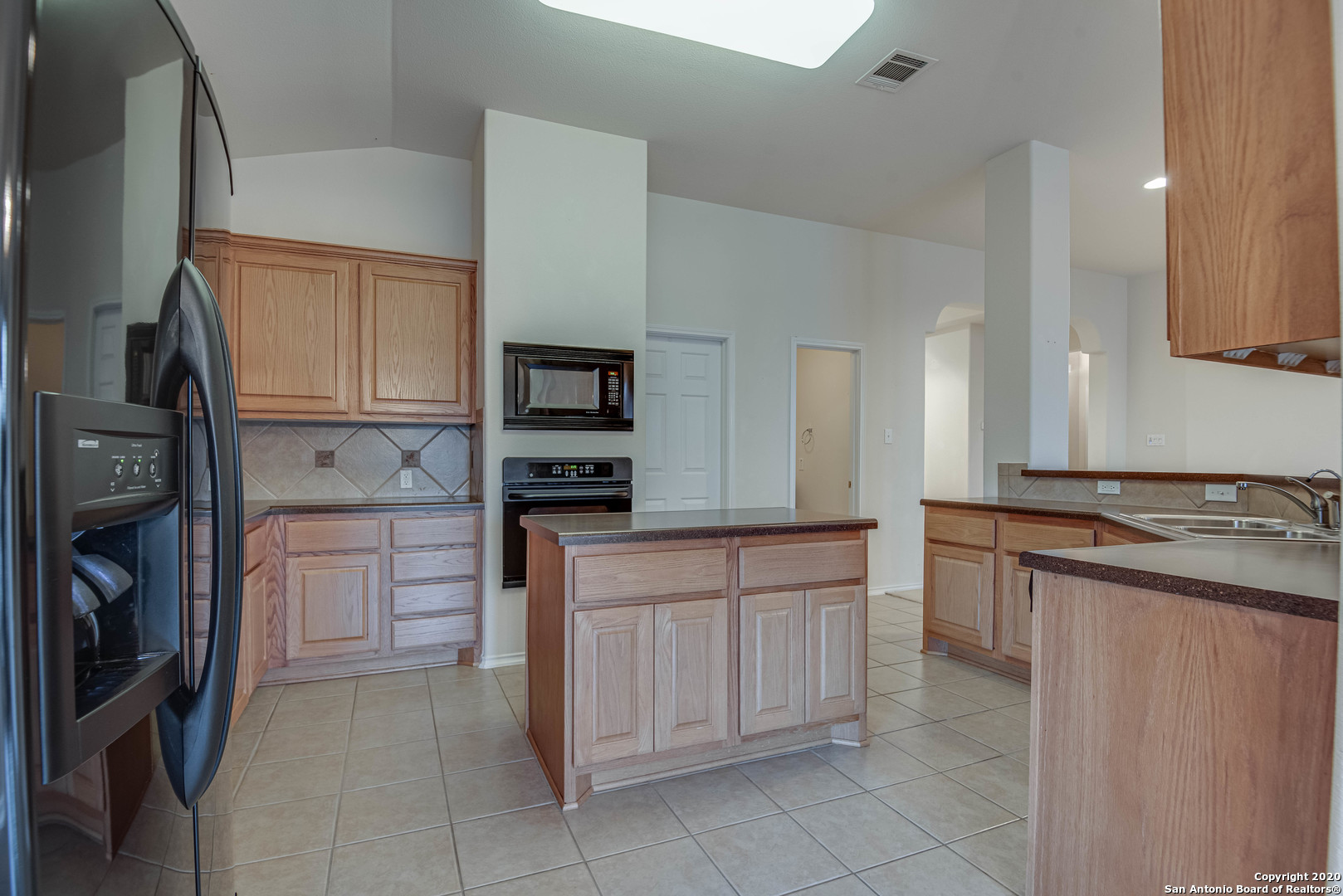 71 Blue Thorn Trail San Antonio TX 78256