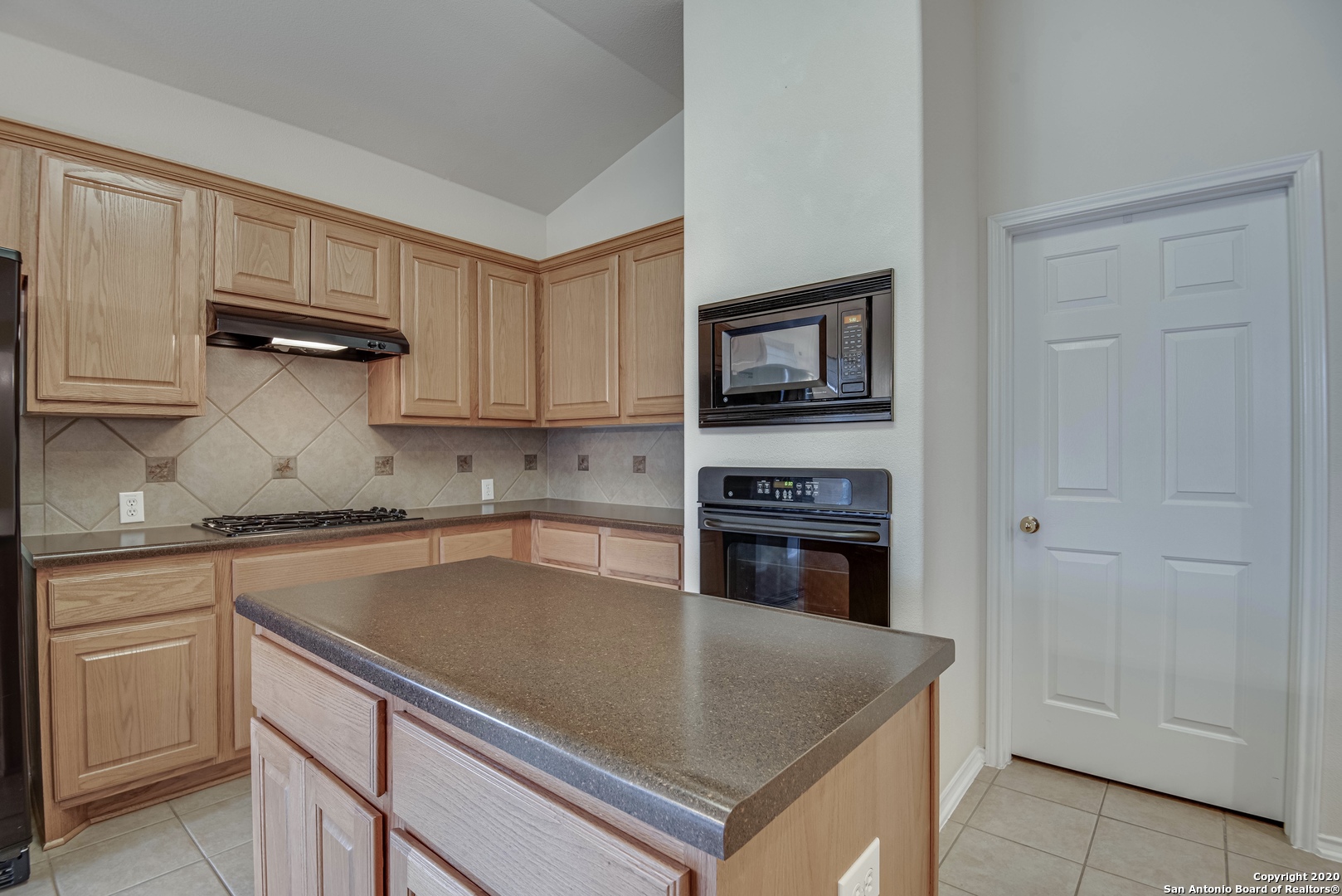 71 Blue Thorn Trail San Antonio TX 78256