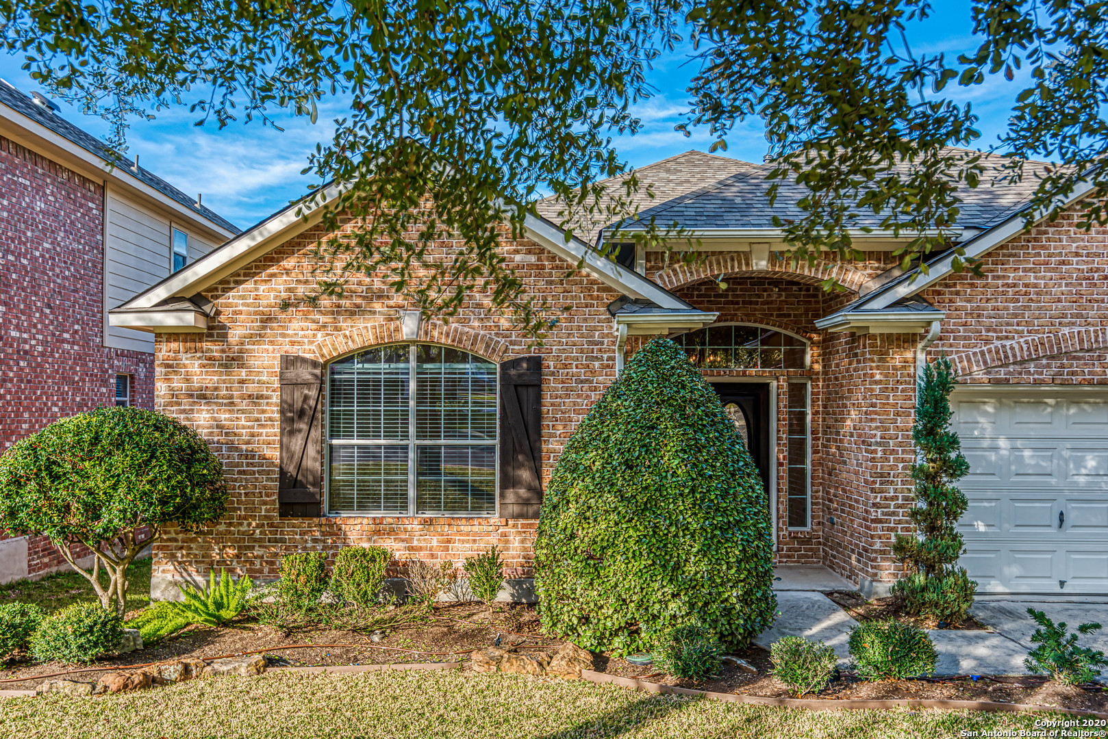 71 Blue Thorn Trail San Antonio TX 78256