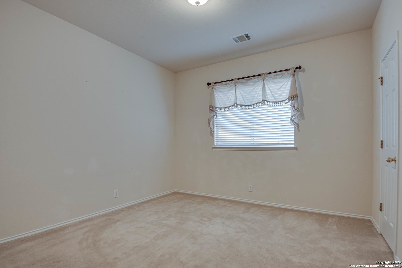 71 Blue Thorn Trail San Antonio TX 78256
