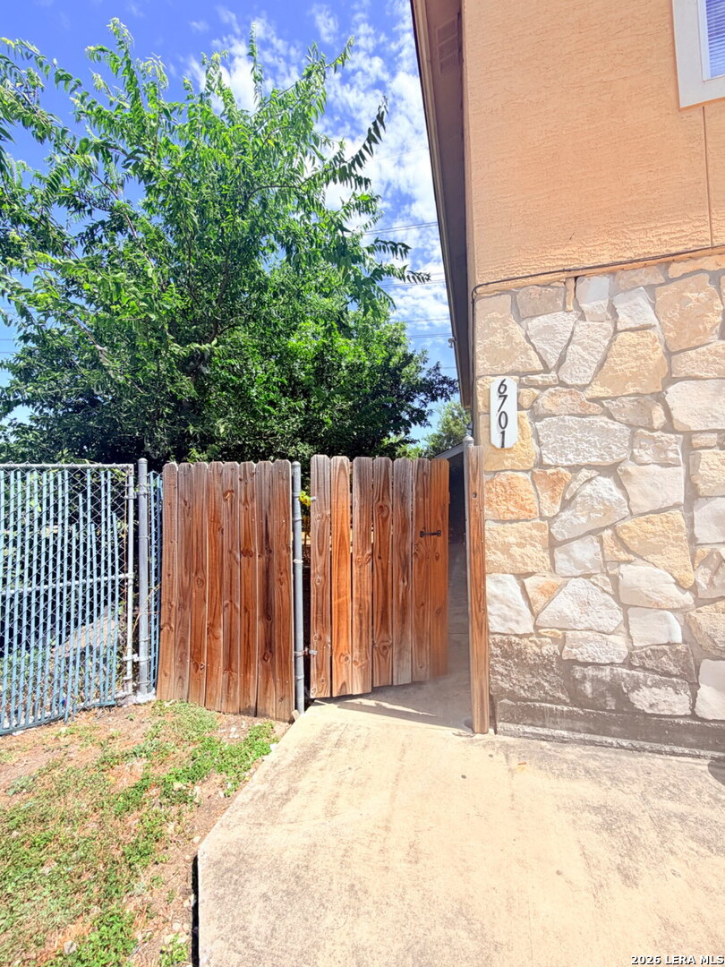 6701 Brothers Lane San Antonio TX 78239