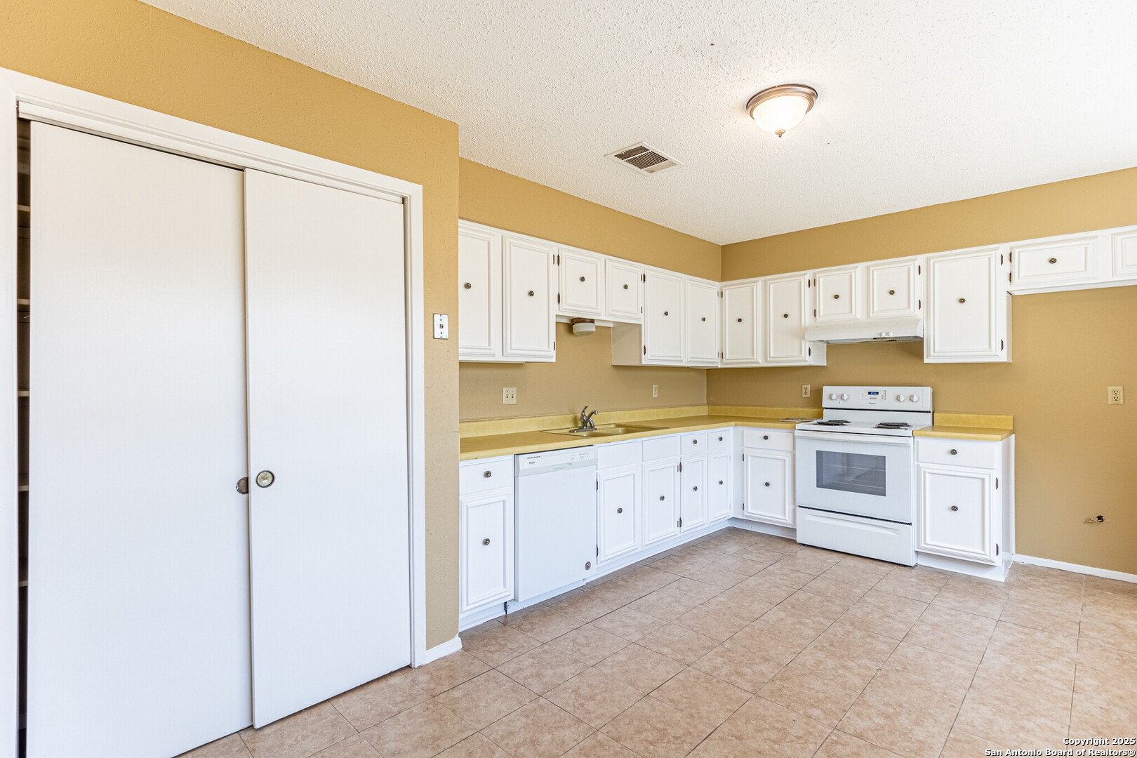 4414 Valleybrook San Antonio TX 78238
