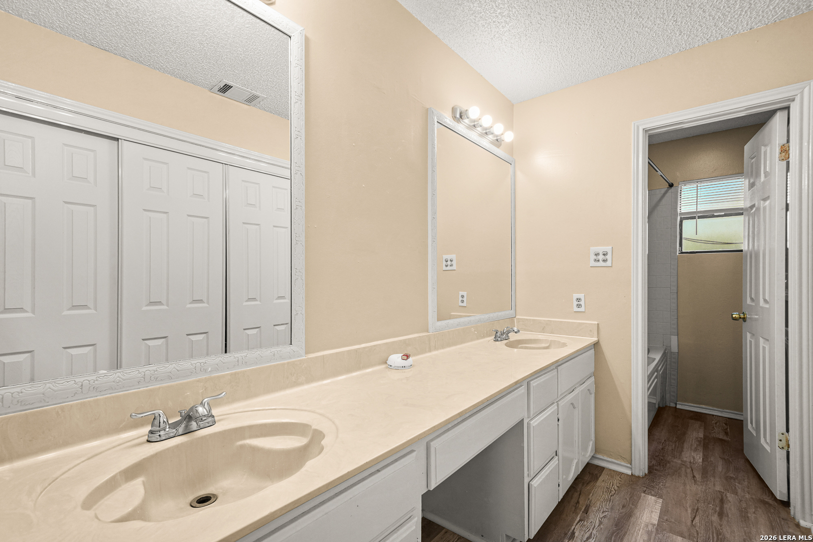 8726 Timber Range San Antonio TX 78250