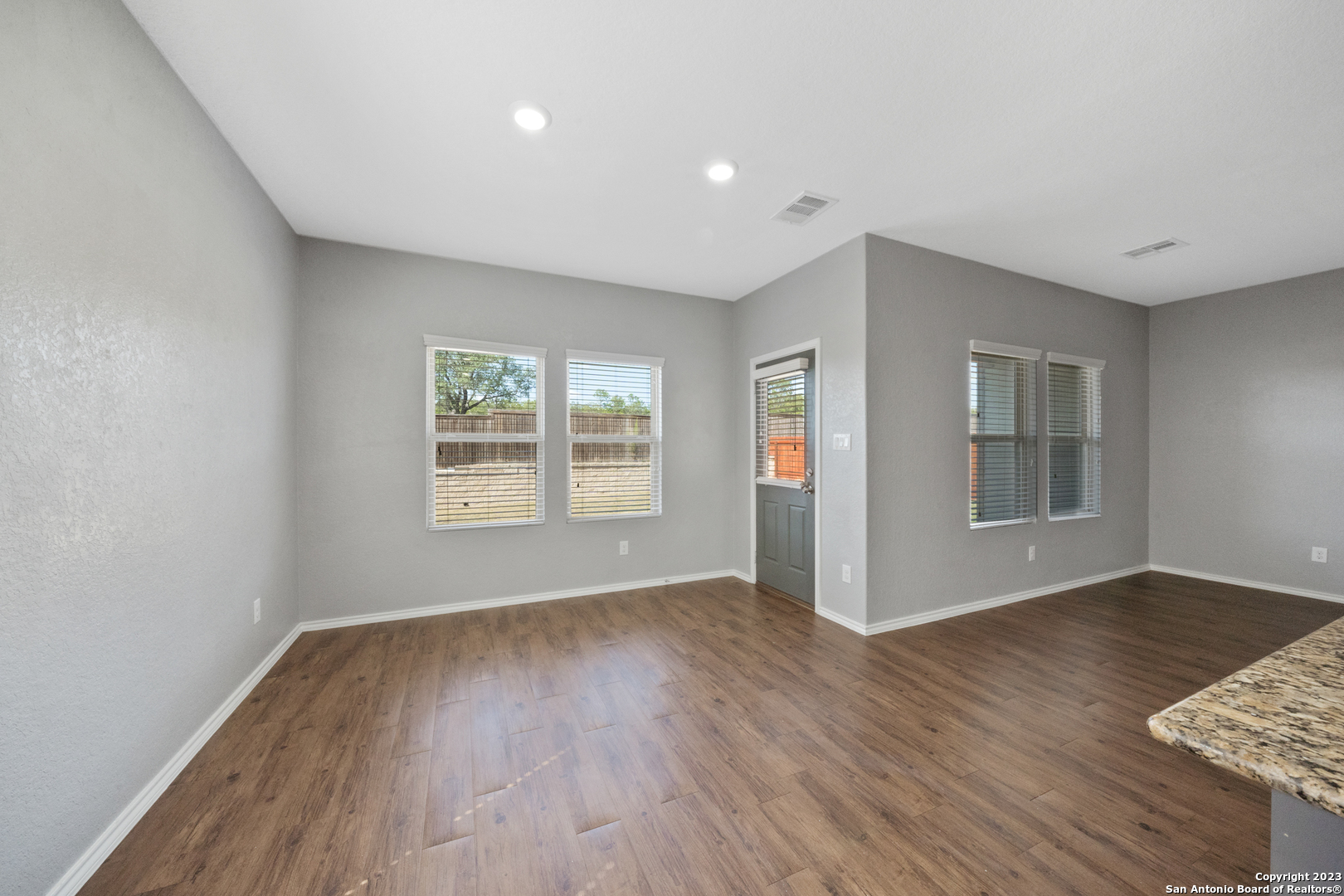14527 Running Wolf San Antonio TX 78245
