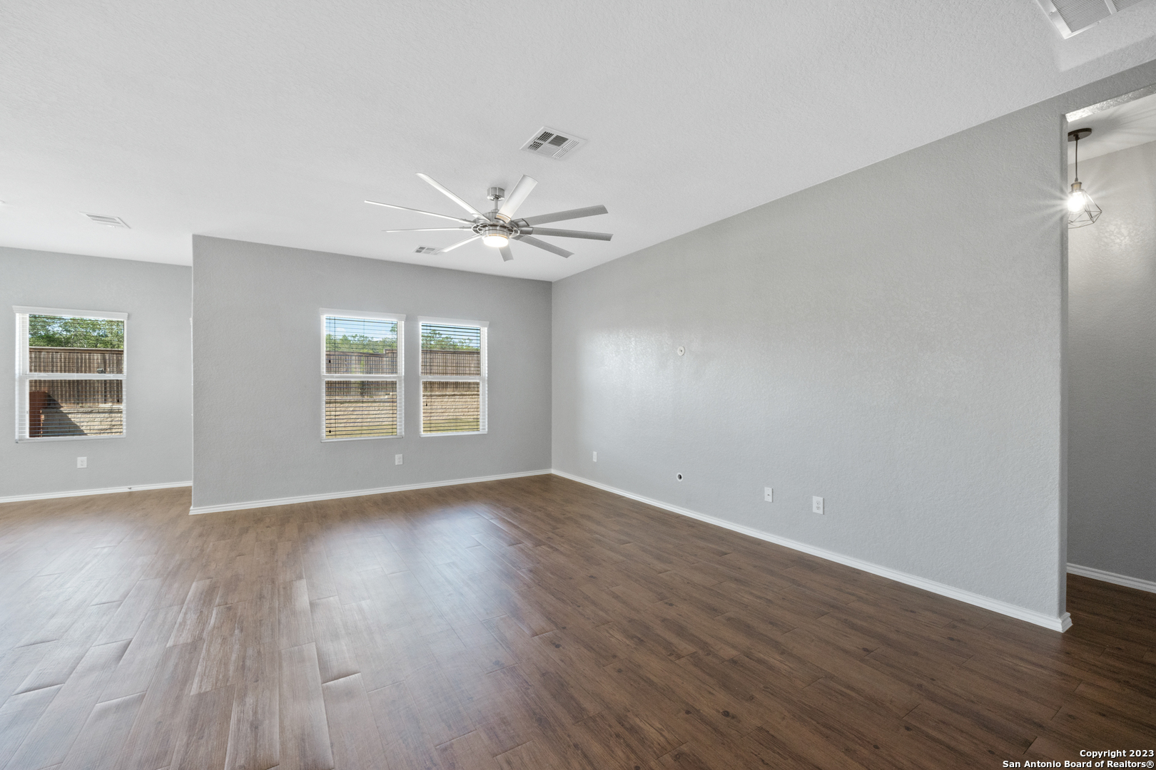 14527 Running Wolf San Antonio TX 78245