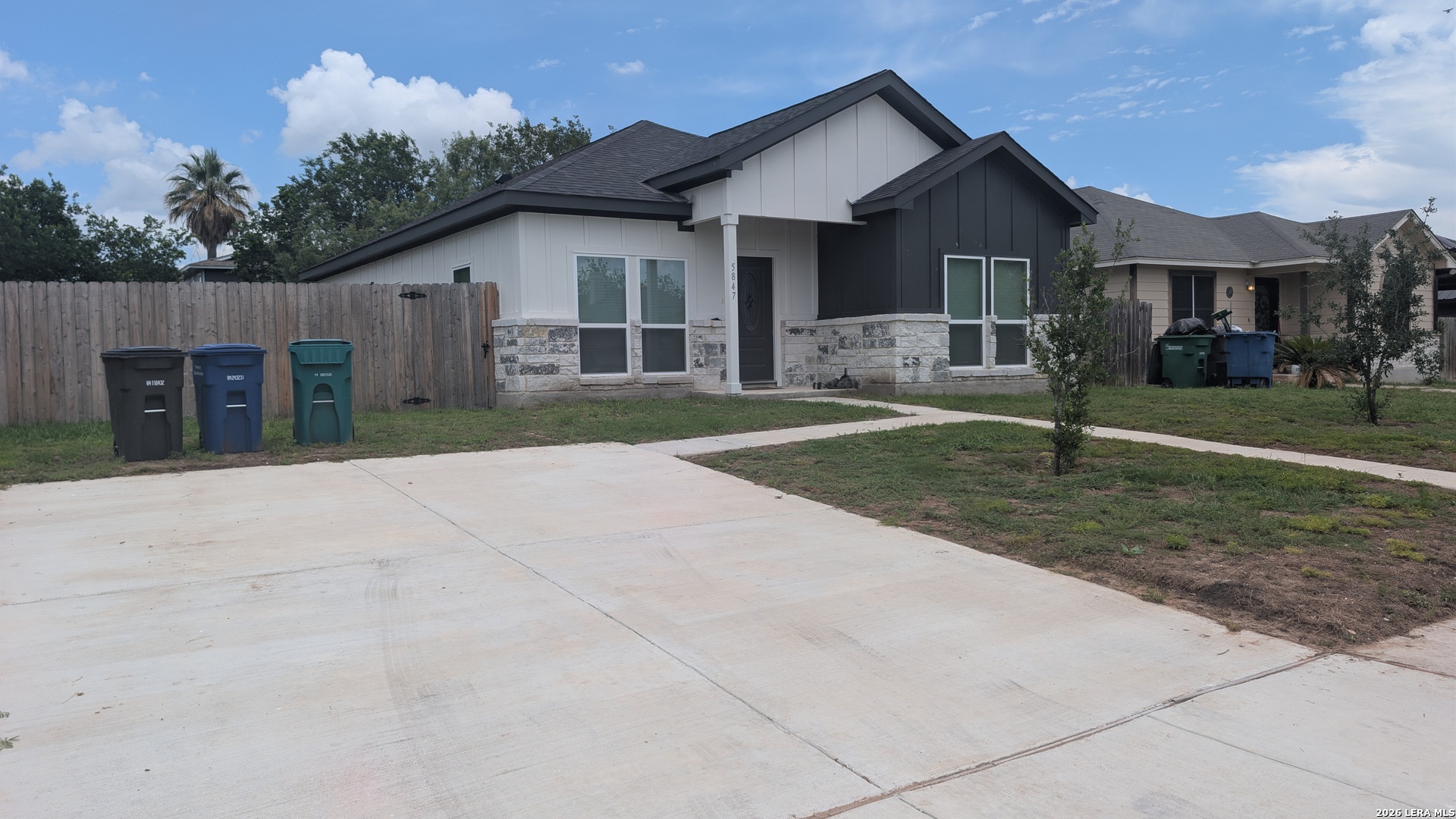 5847 Tree View San Antonio TX 78220