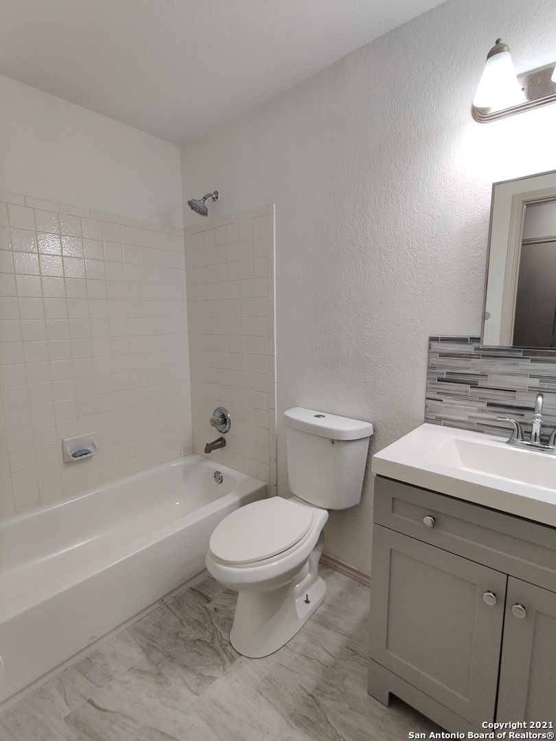 9870 Sunset Place San Antonio TX 78245