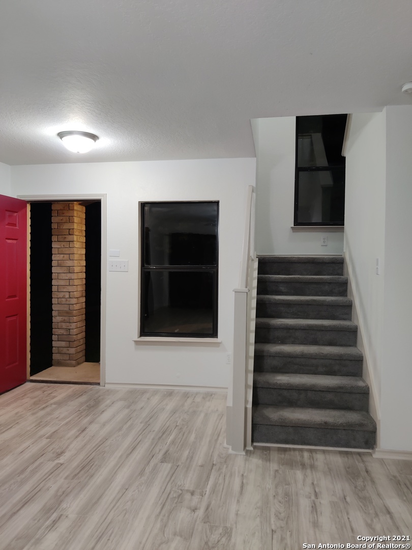 9870 Sunset Place San Antonio TX 78245
