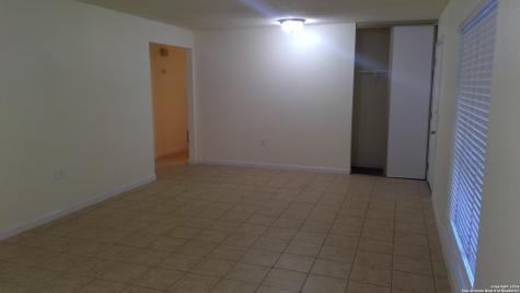 9483 Bowen Drive San Antonio TX 78250