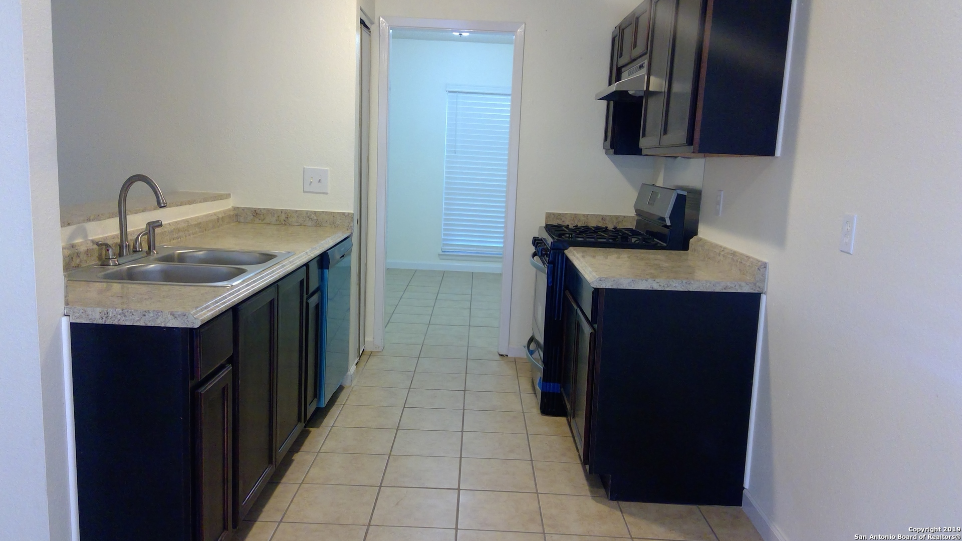9483 Bowen Drive San Antonio TX 78250