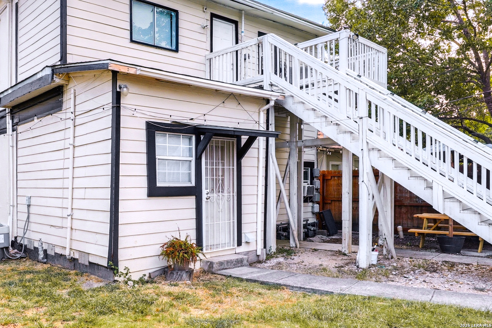 1025 W Craig Place San Antonio TX 78201