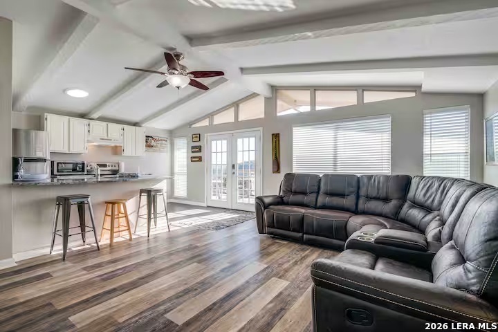 1435 Trail Pass Canyon Lake TX 78133